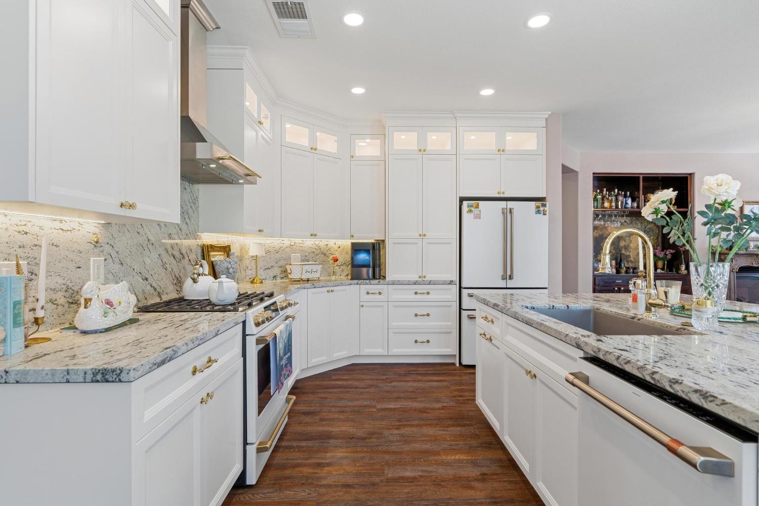 426 S Highland Ave, Ripon, CA 95366