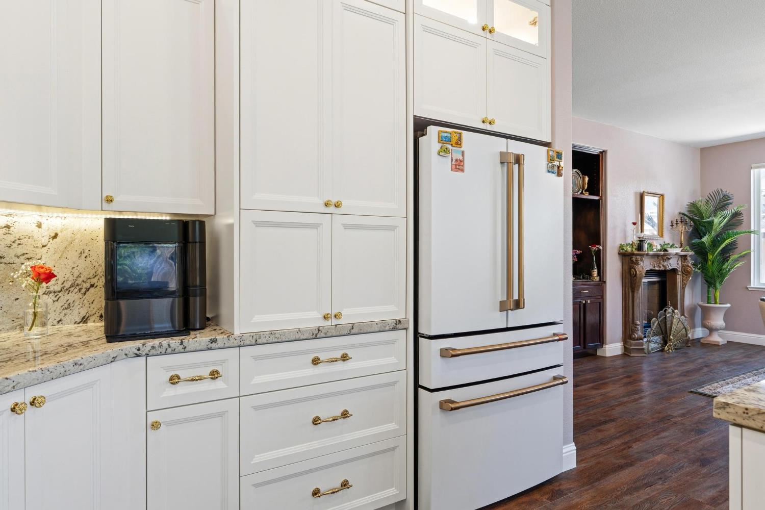 426 S Highland Ave, Ripon, CA 95366