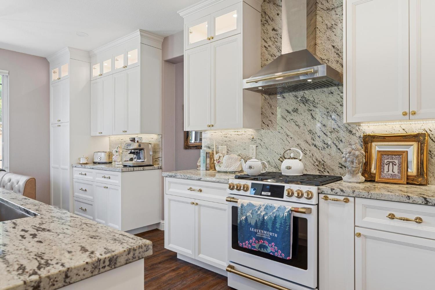 426 S Highland Ave, Ripon, CA 95366