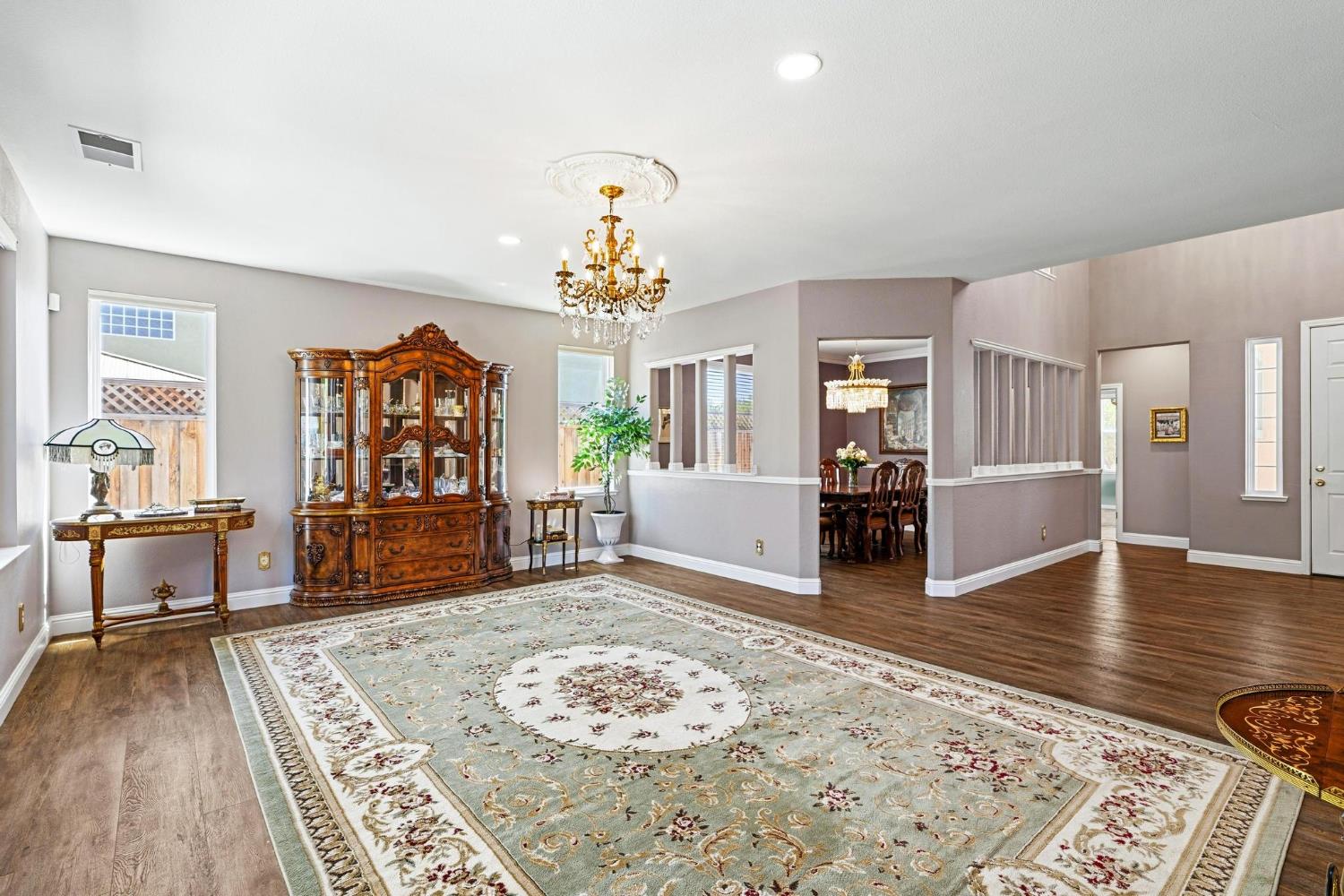 426 S Highland Ave, Ripon, CA 95366