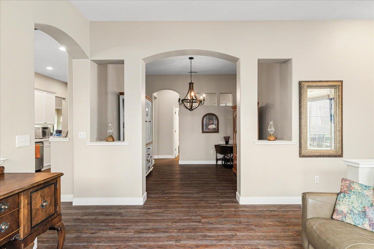 1356 Cindy Dr, Oakdale, CA 95361