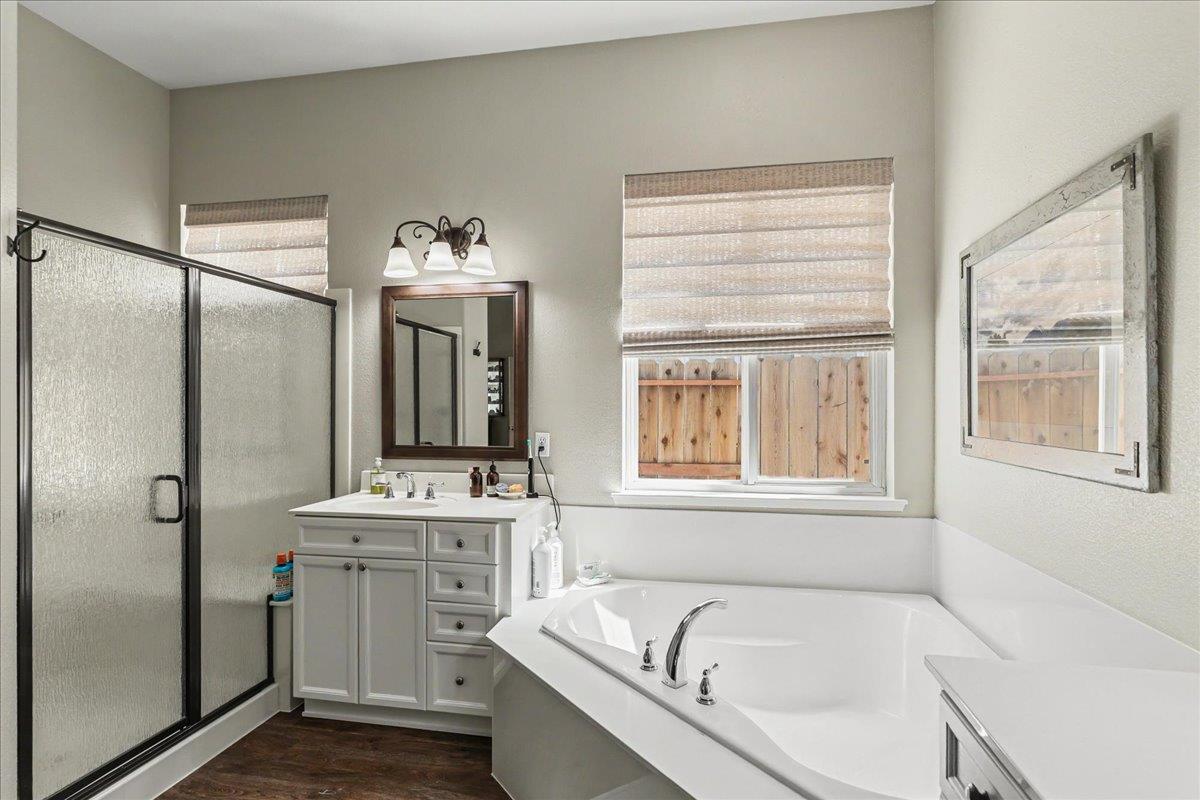1356 Cindy Dr, Oakdale, CA 95361