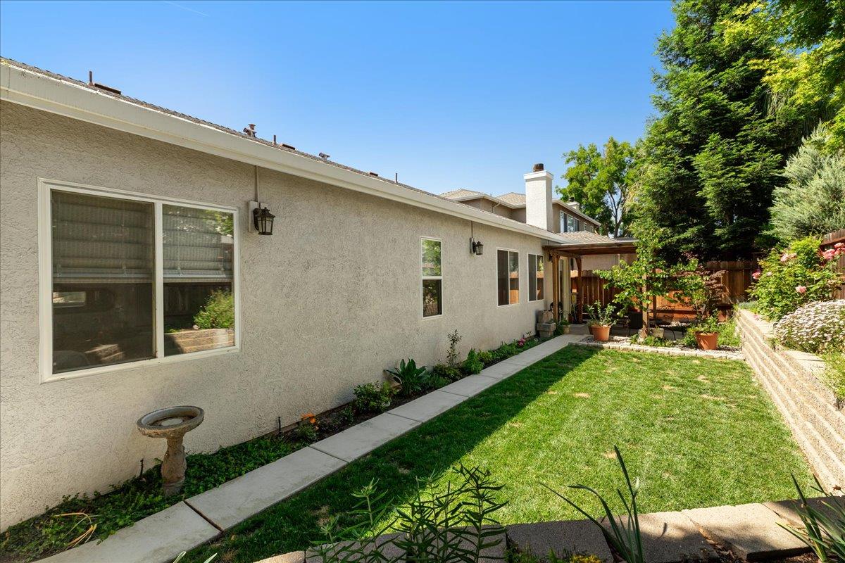 1356 Cindy Dr, Oakdale, CA 95361