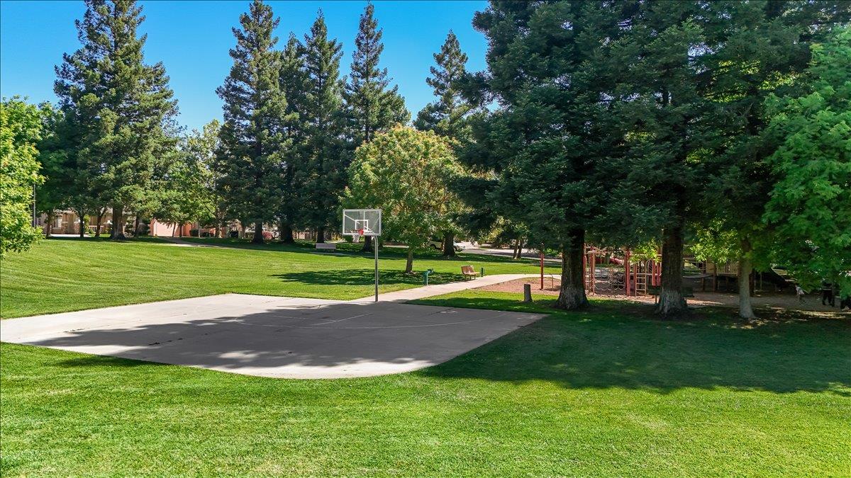 1356 Cindy Dr, Oakdale, CA 95361