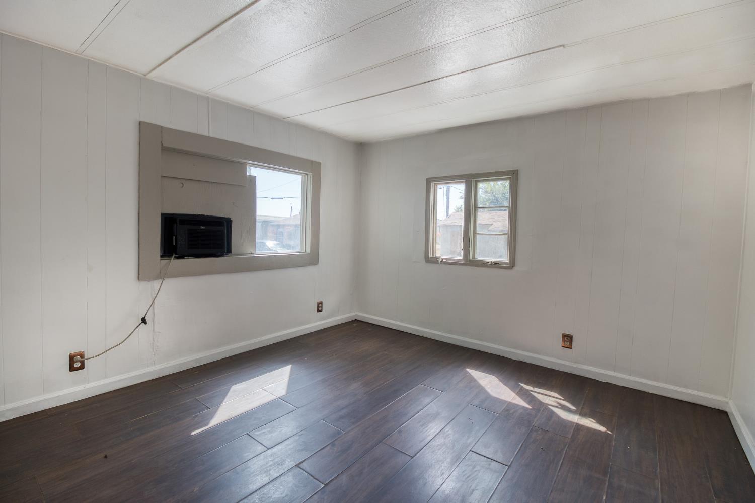 433 S 7th St #99, Modesto, CA 95351