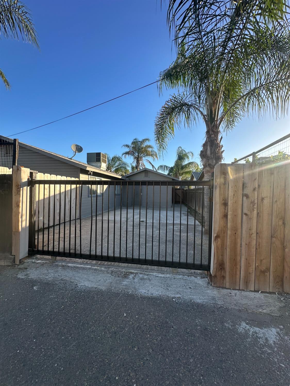 268 E 10TH, Merced, CA 95341