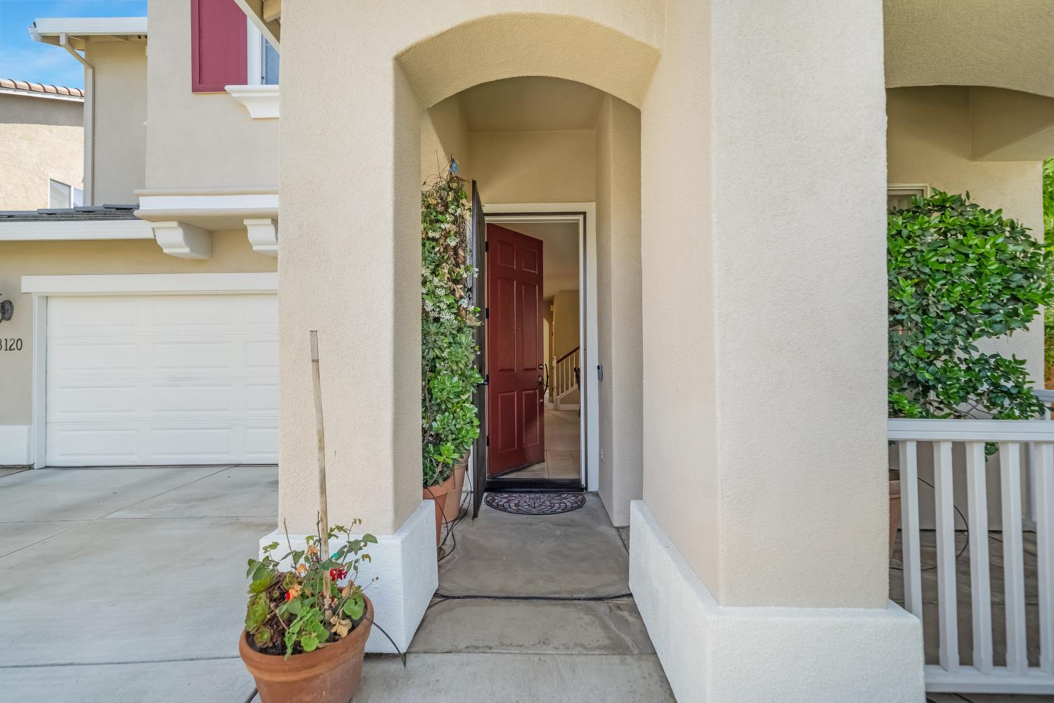 3120 Queens Gate Ln, Modesto, CA 95355