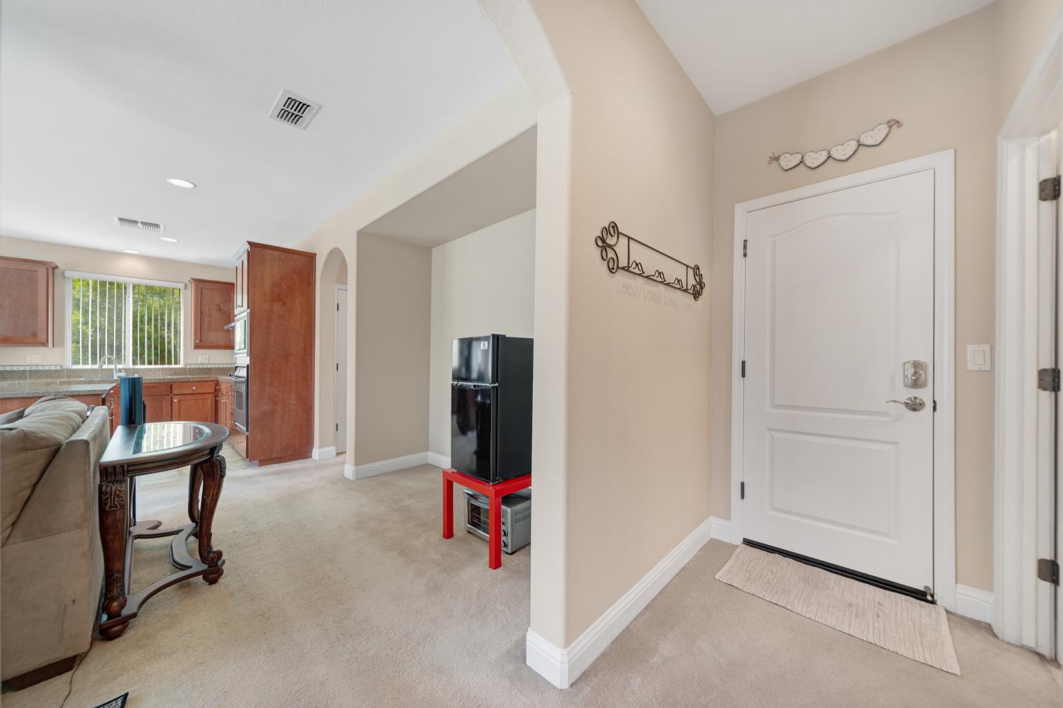 3120 Queens Gate Ln, Modesto, CA 95355