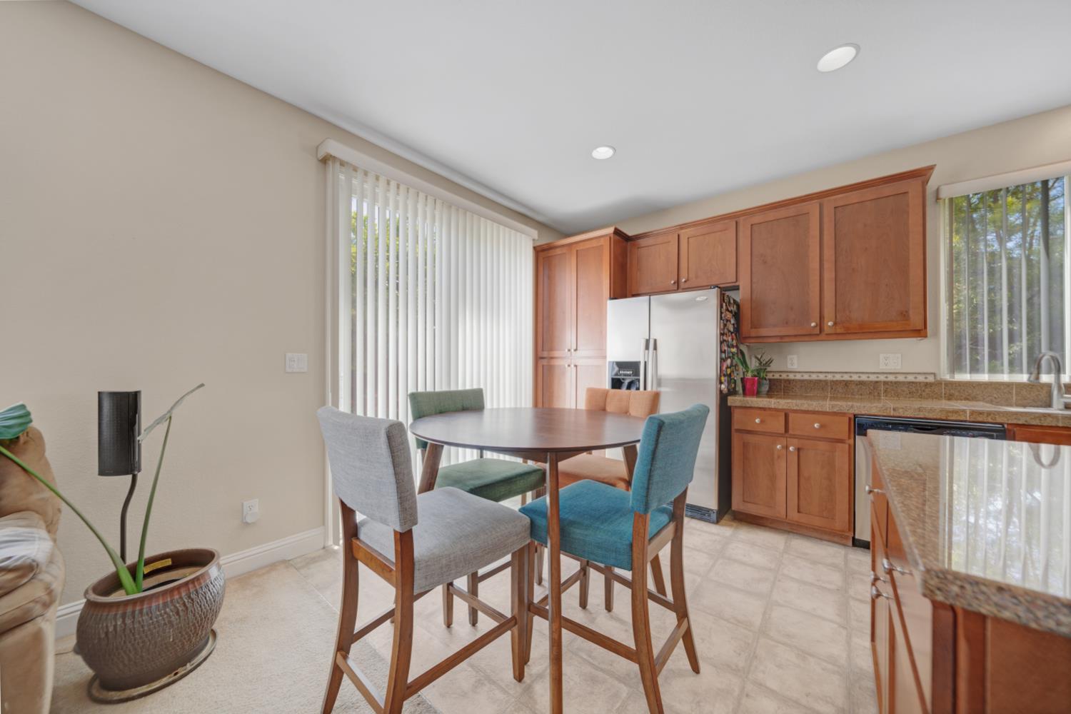 3120 Queens Gate Ln, Modesto, CA 95355