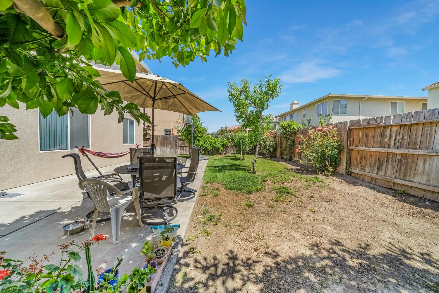 3120 Queens Gate Ln, Modesto, CA 95355