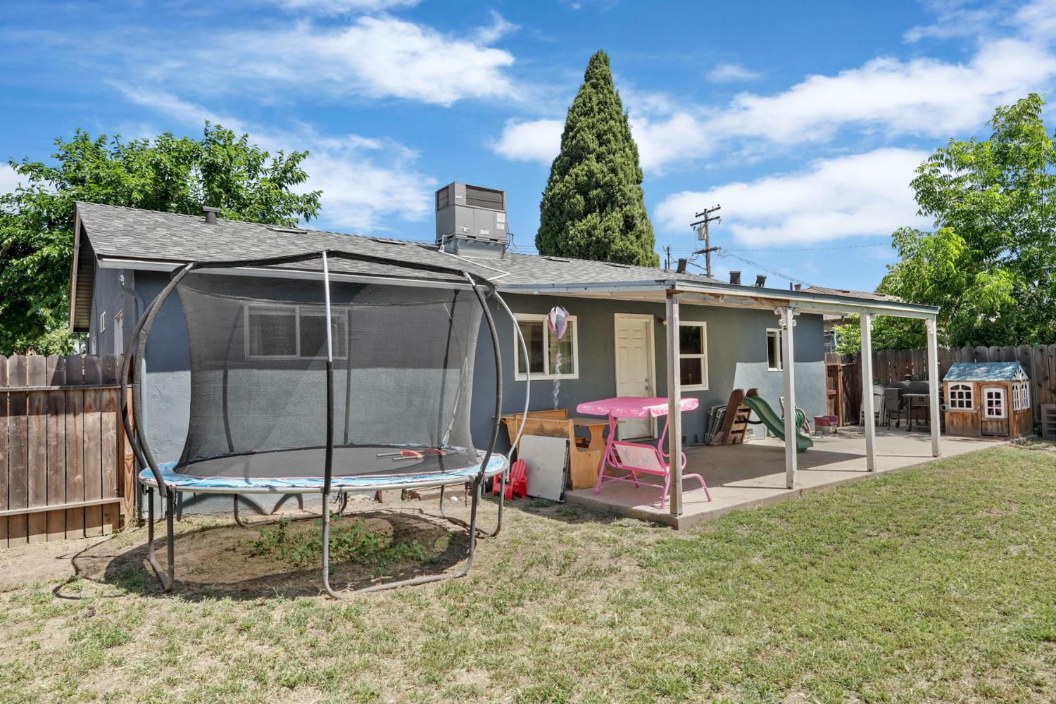 152 Drake Ave, Modesto, CA 95350
