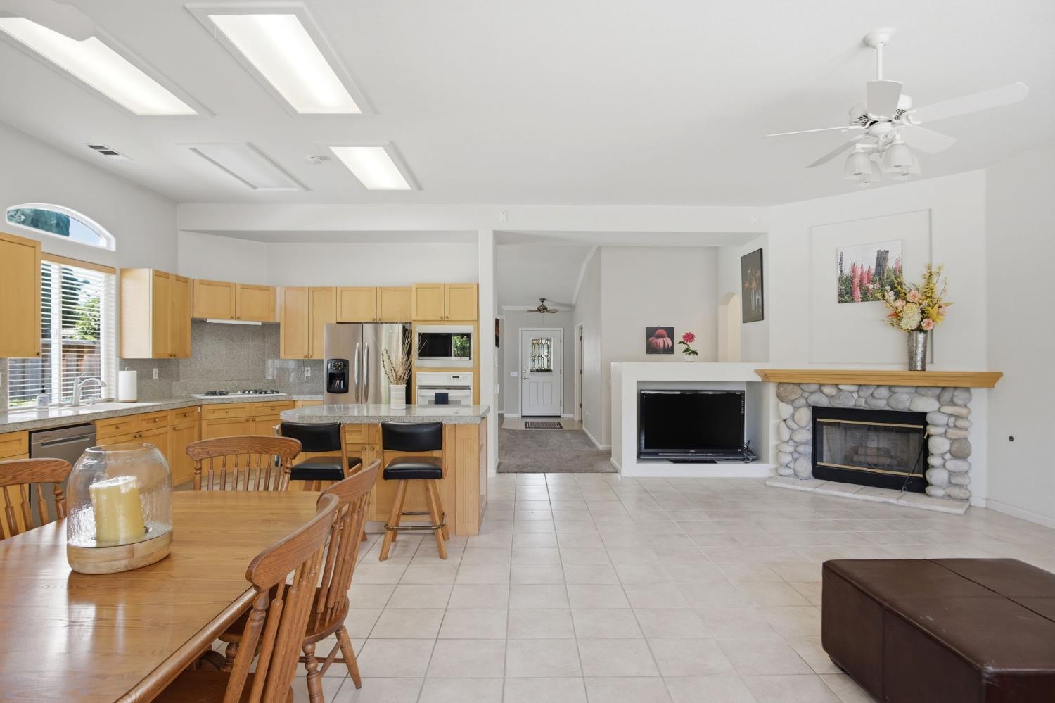 4201 Belvedere Ct, Modesto, CA 95357