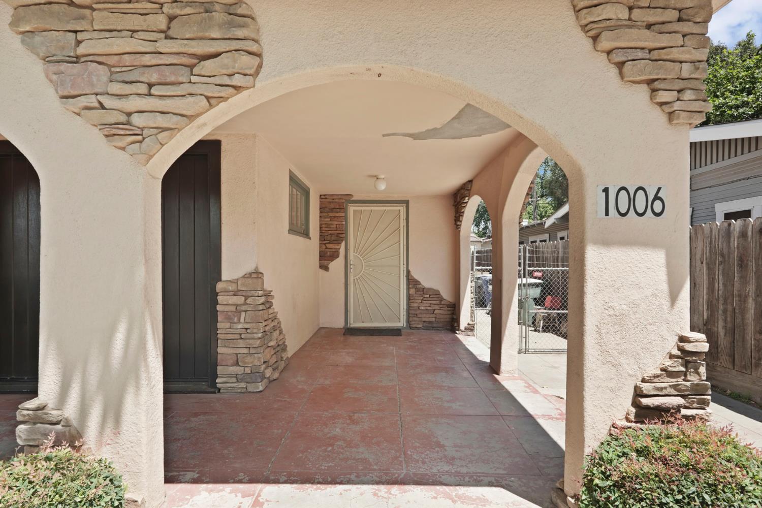 1006 6th St, Modesto, CA 95354