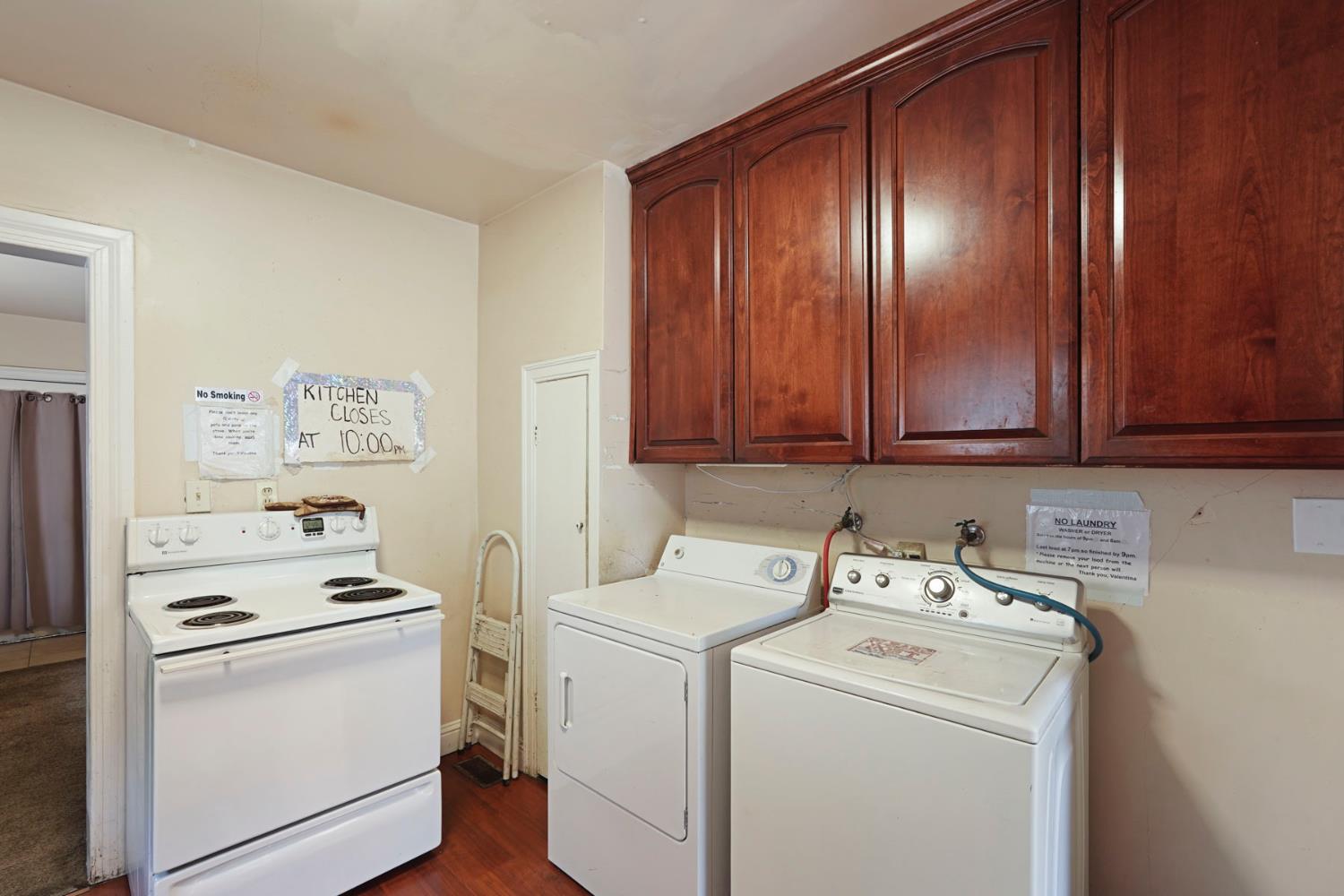 1006 6th St, Modesto, CA 95354