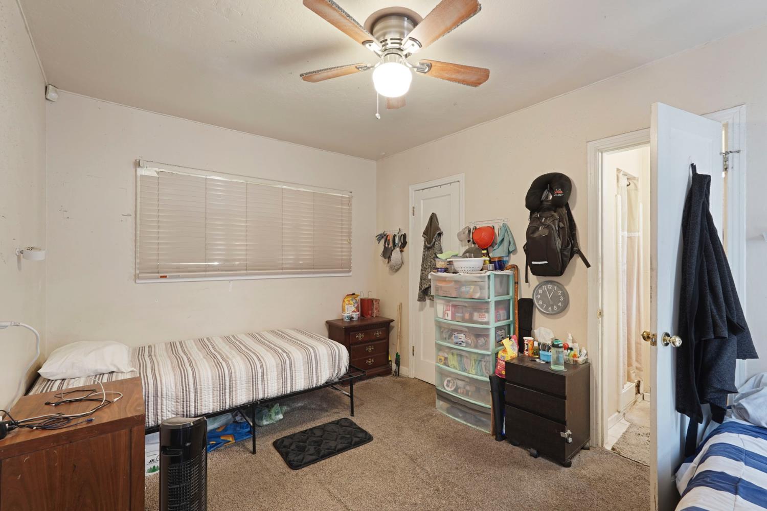 1006 6th St, Modesto, CA 95354