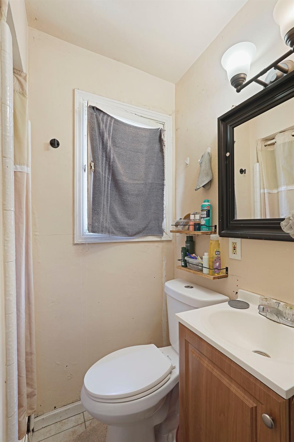 1006 6th St, Modesto, CA 95354