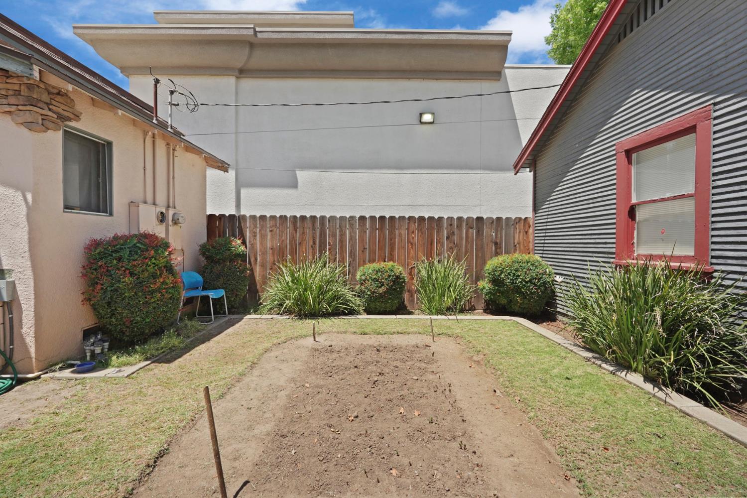 1006 6th St, Modesto, CA 95354