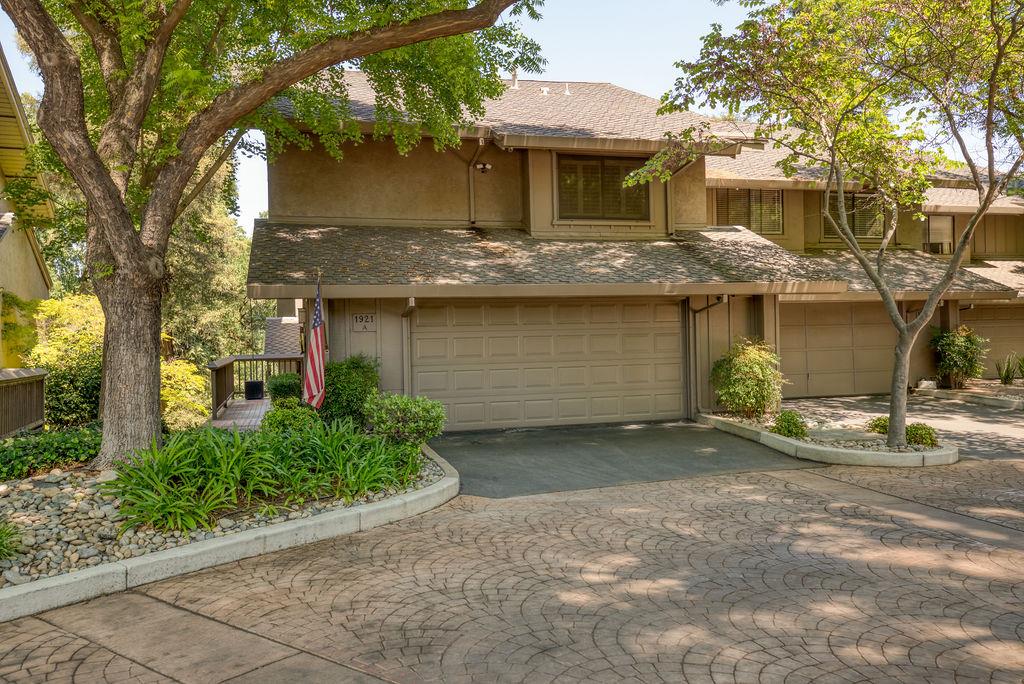 1921 Edgebrook Dr #A, Modesto, CA 95354