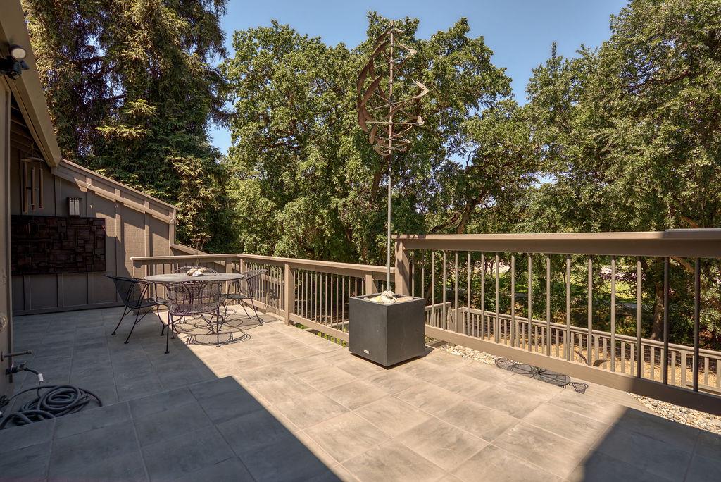 1921 Edgebrook Dr #A, Modesto, CA 95354