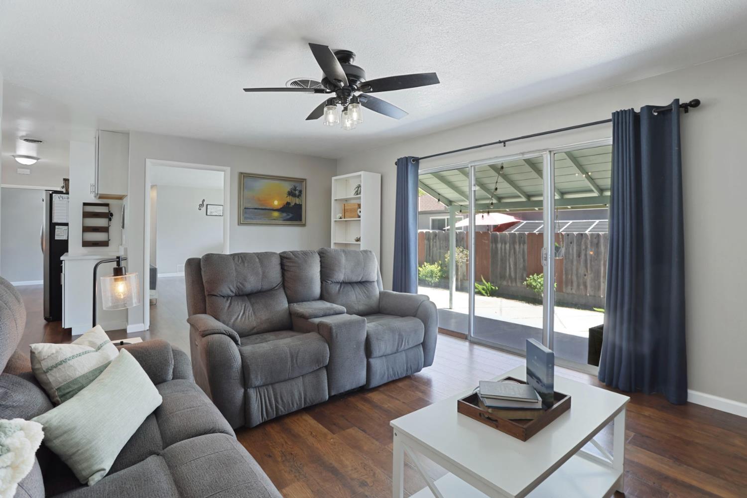 1518 Carverwood Dr, Modesto, CA 95350