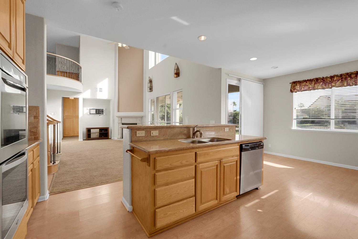 15015 Torrey Pines Cir, Chowchilla, CA 93610