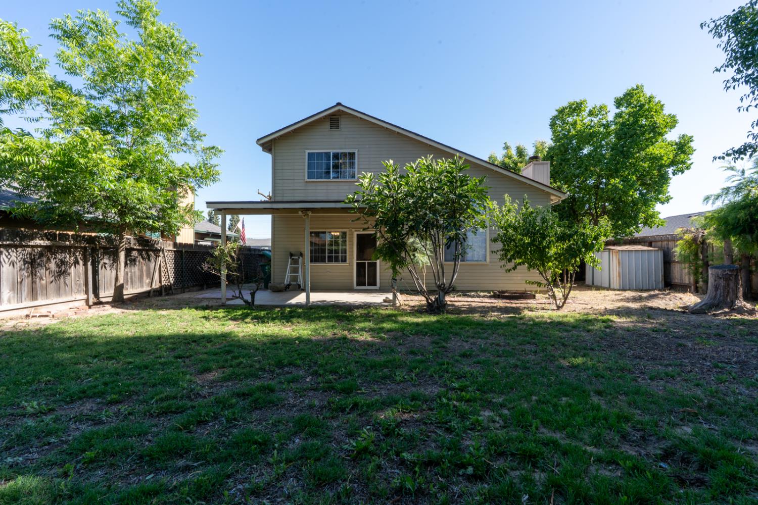 1241 Warkentin St, Kingsburg, CA 93631