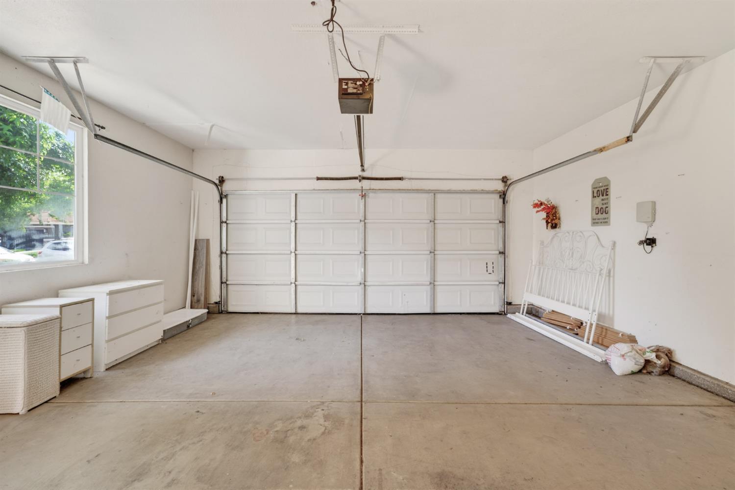 3298 Summer Creek Dr, Turlock, CA 95382