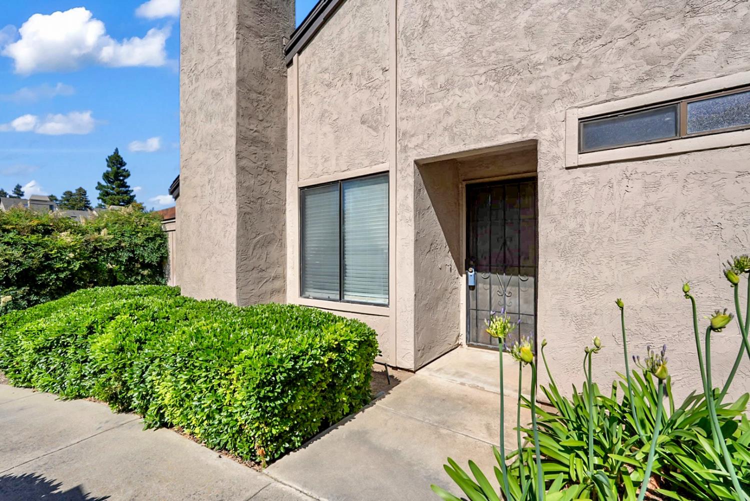 1116 Cedar Creek Dr #4, Modesto, CA 95355