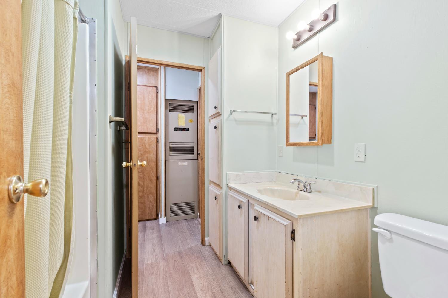 1200 S Carpenter Rd #105, Modesto, CA 95351