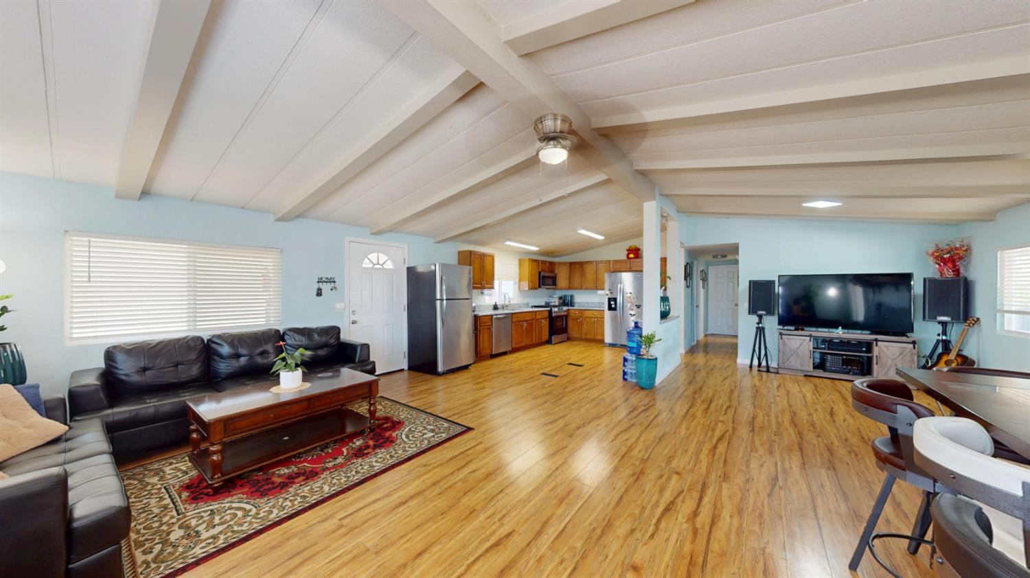 8200 Jantzen Rd #8, Modesto, CA 95357