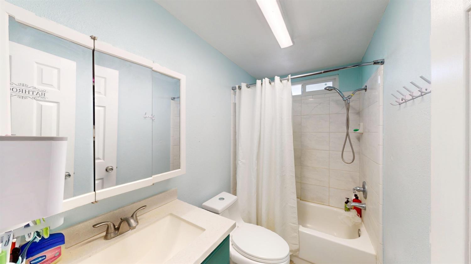 8200 Jantzen Rd #8, Modesto, CA 95357