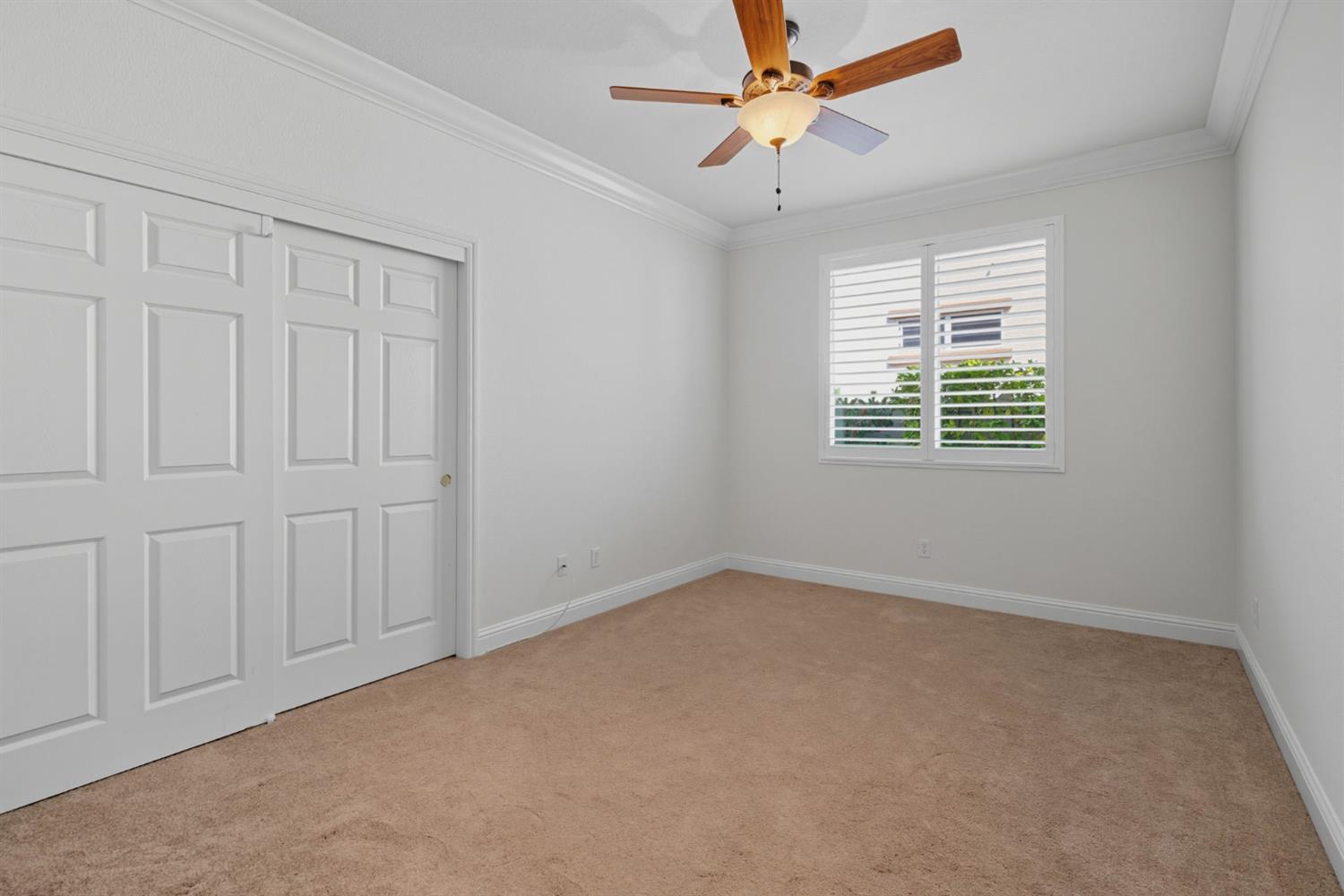 2473 Dutchwood Ln, Manteca, CA 95336