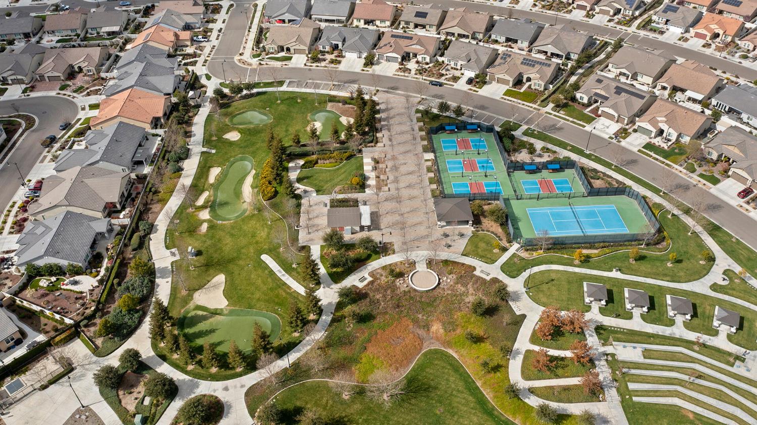 2473 Dutchwood Ln, Manteca, CA 95336