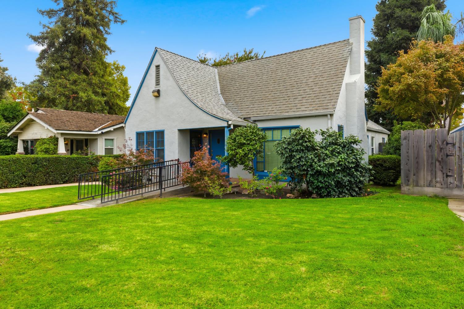 1246 E Canal Dr, Turlock, CA 95380