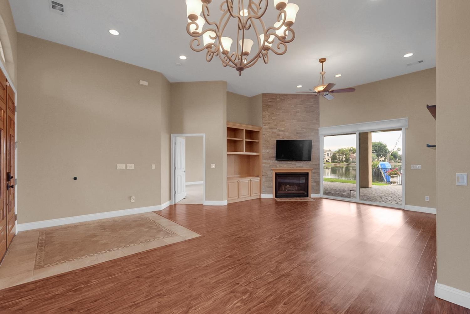 3010 Golf Dr, Chowchilla, CA 93610