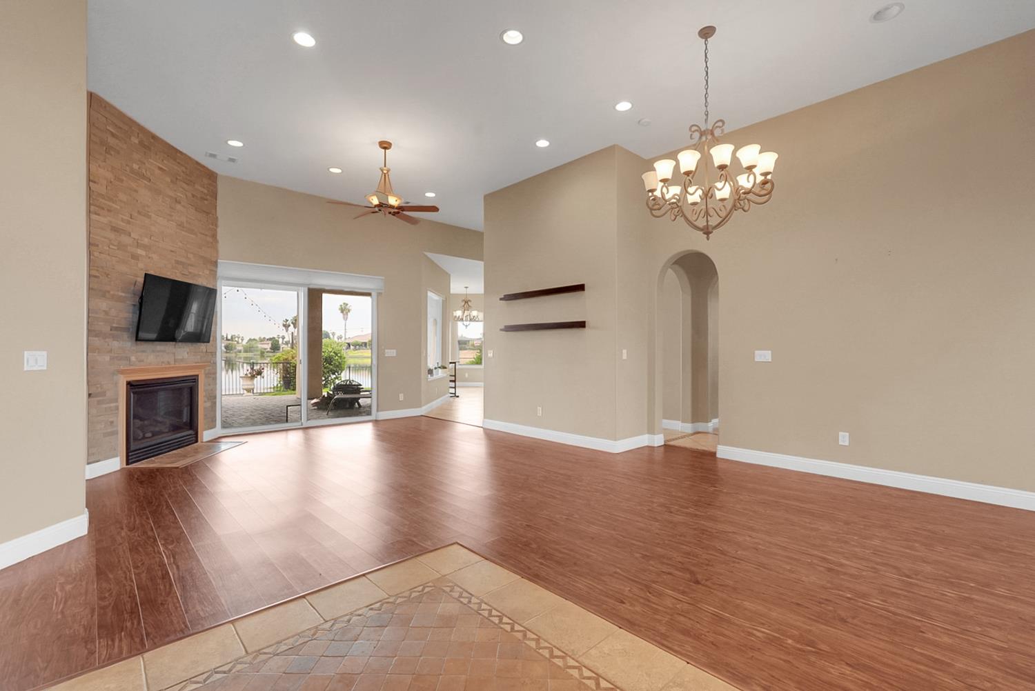 3010 Golf Dr, Chowchilla, CA 93610