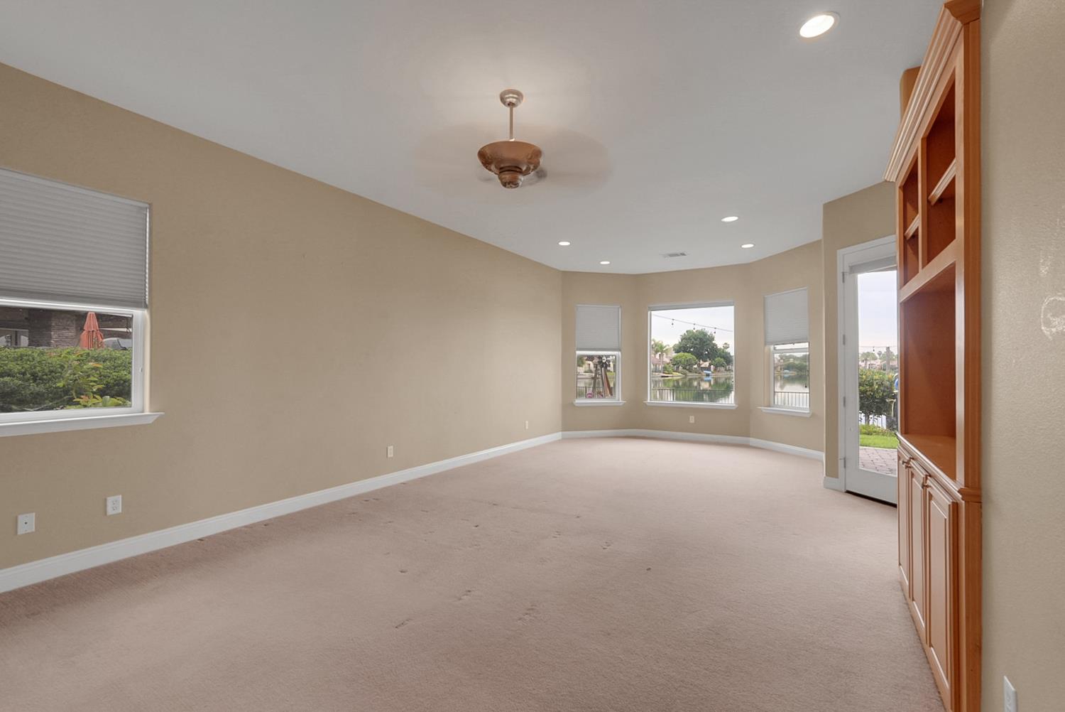3010 Golf Dr, Chowchilla, CA 93610