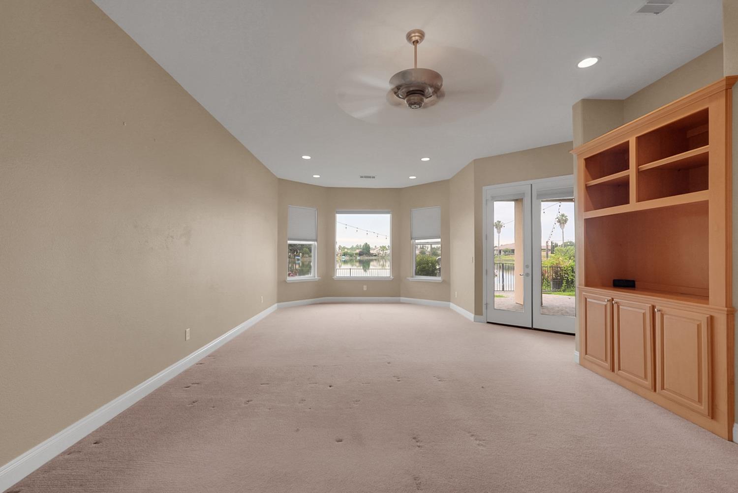 3010 Golf Dr, Chowchilla, CA 93610
