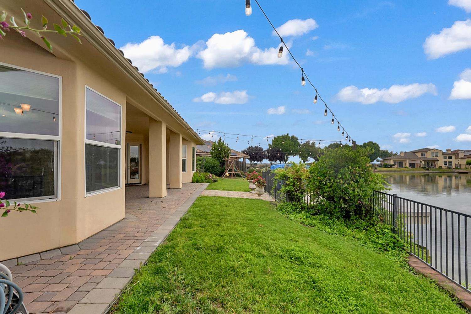 3010 Golf Dr, Chowchilla, CA 93610