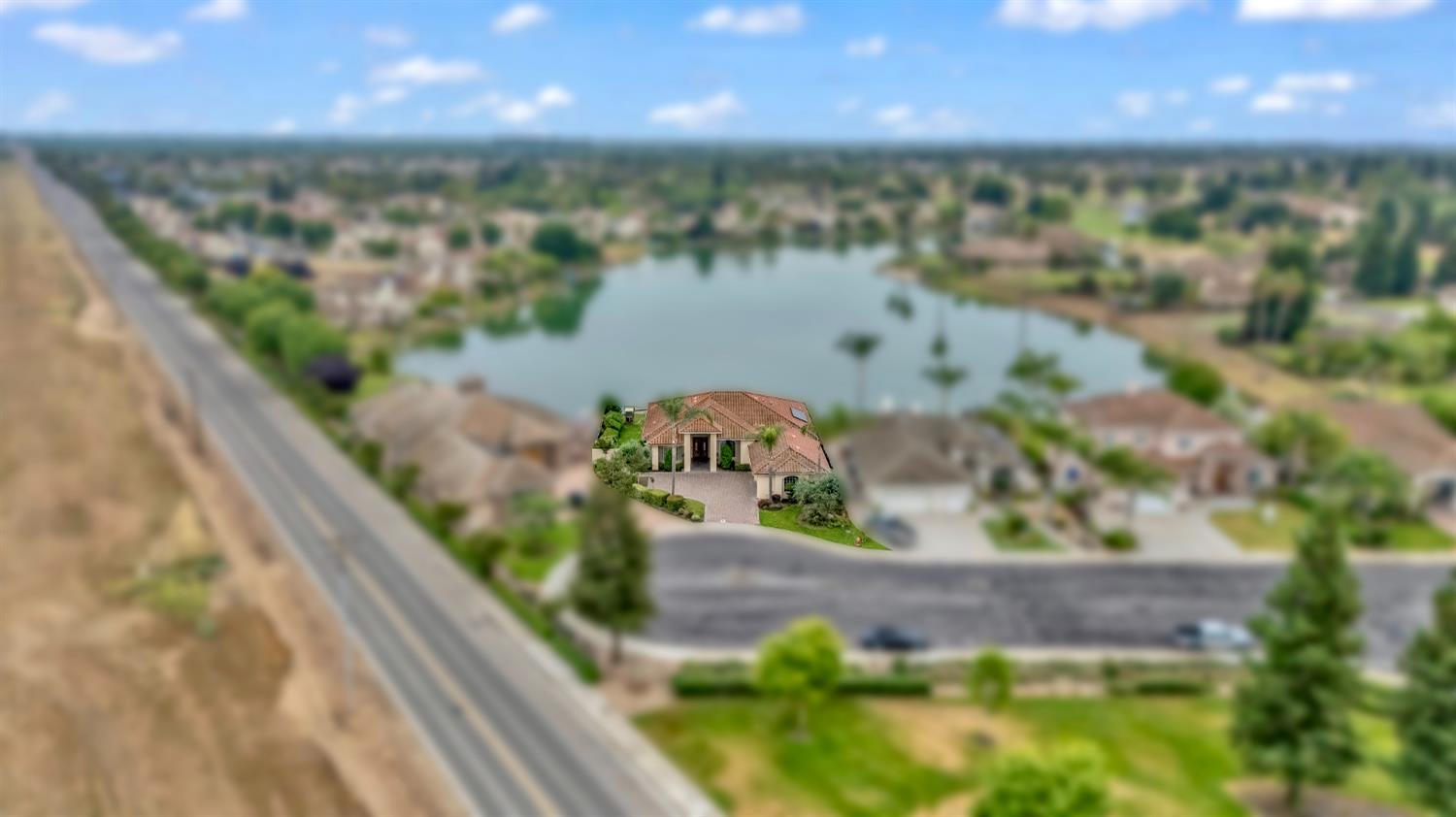 3010 Golf Dr, Chowchilla, CA 93610