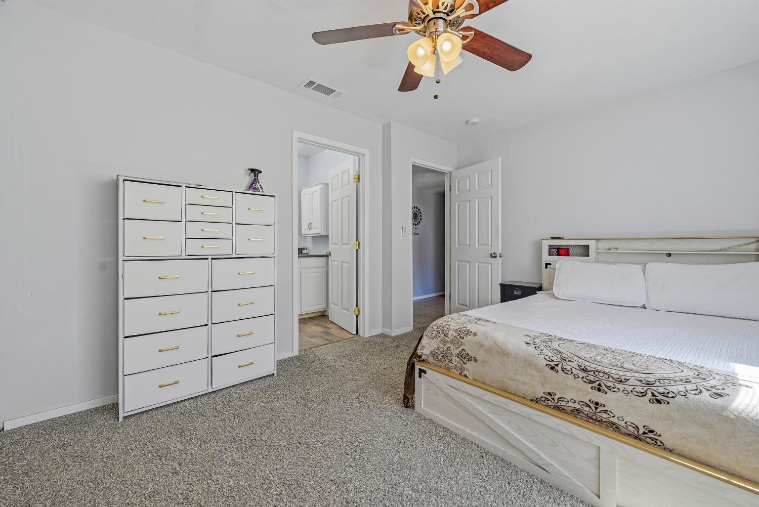 1512 Coolidge Ave, Chowchilla, CA 93610