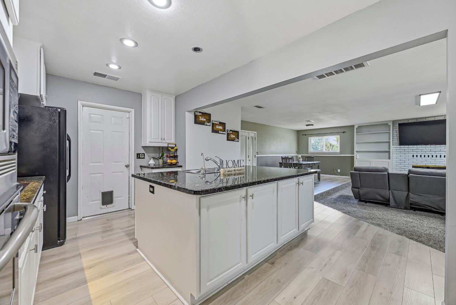 1512 Coolidge Ave, Chowchilla, CA 93610