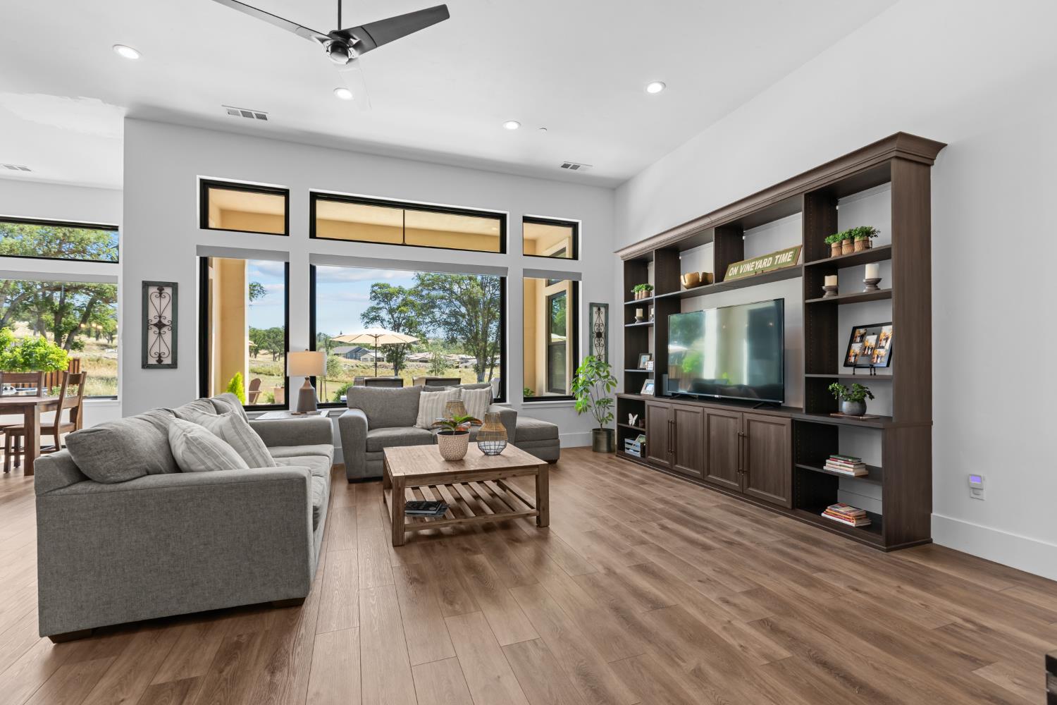 263 Quail Creek Dr, Copperopolis, CA 95228