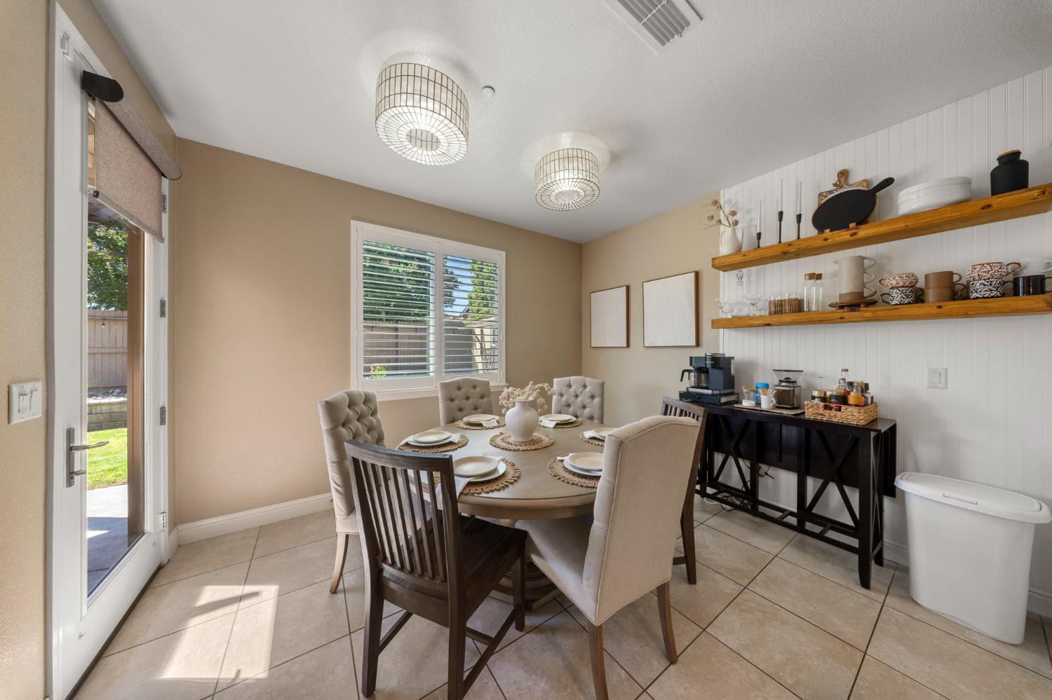 1046 Shady Grove St, Manteca, CA 95336