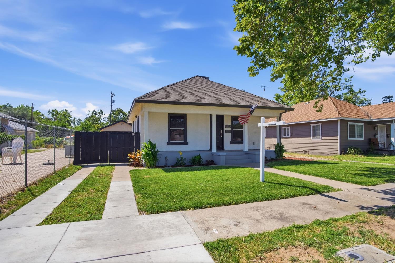 752 Mitchell, Turlock, CA 95380