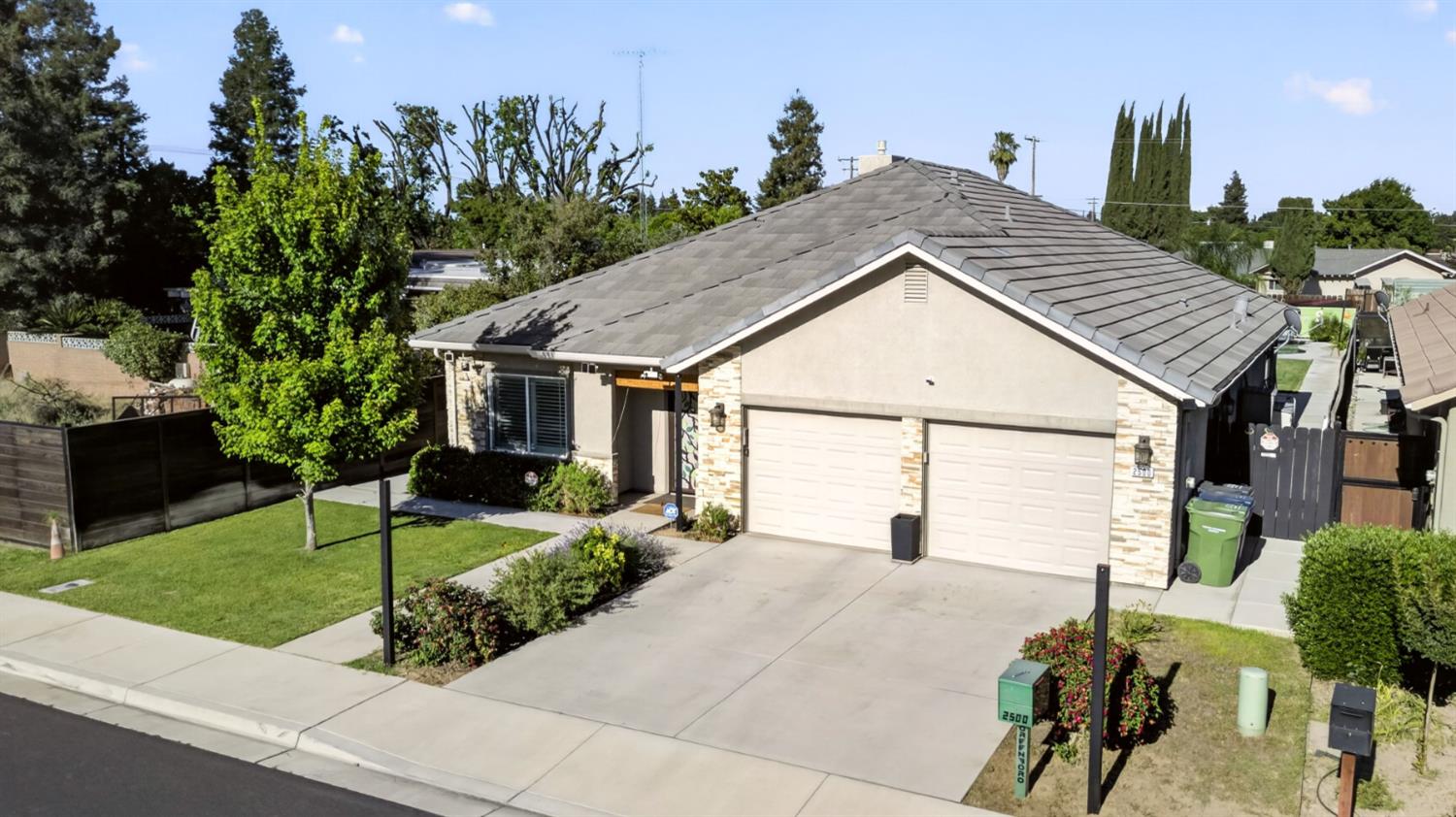 2500 Greenboro St, Turlock, CA 95382