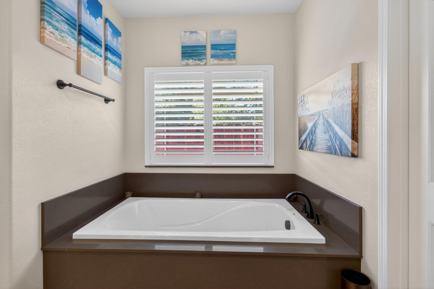 2500 Greenboro St, Turlock, CA 95382