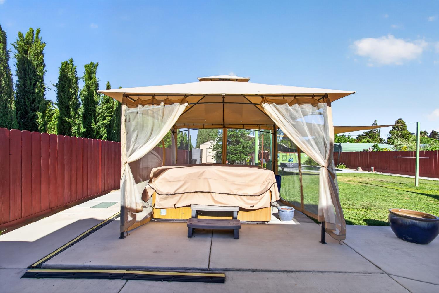 2500 Greenboro St, Turlock, CA 95382