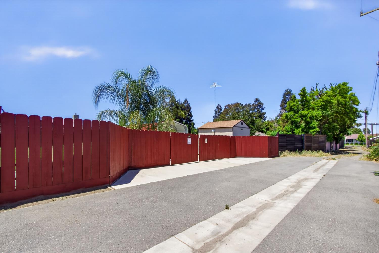 2500 Greenboro St, Turlock, CA 95382