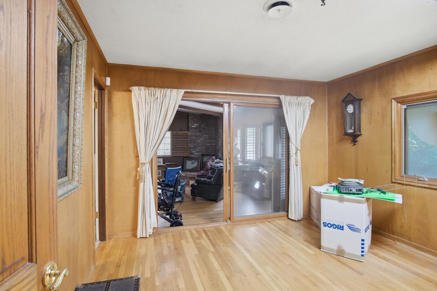 2411 Pinehurst Dr, Oakdale, CA 95361